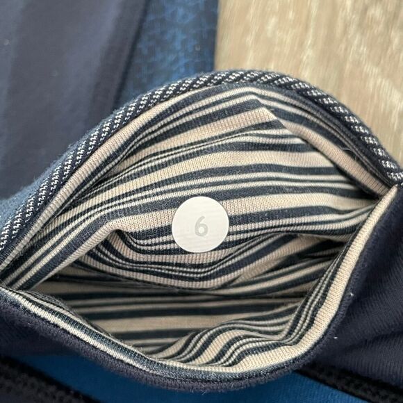 Lululemon Wunder Under Crop Legging Sashiko Cross Rugged Blue - Size: 6 - Picture 6 of 11